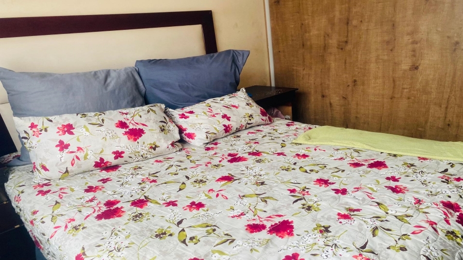 6 Bedroom Property for Sale in Zamdela Free State